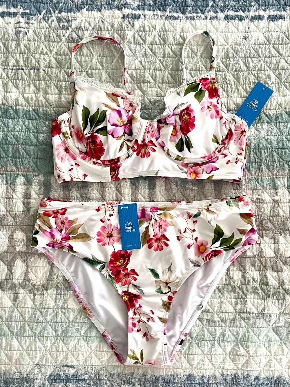 CUPSHE White Floral Bikini Set - Pink & Green Flowers 10093 - Picture 3 of 7